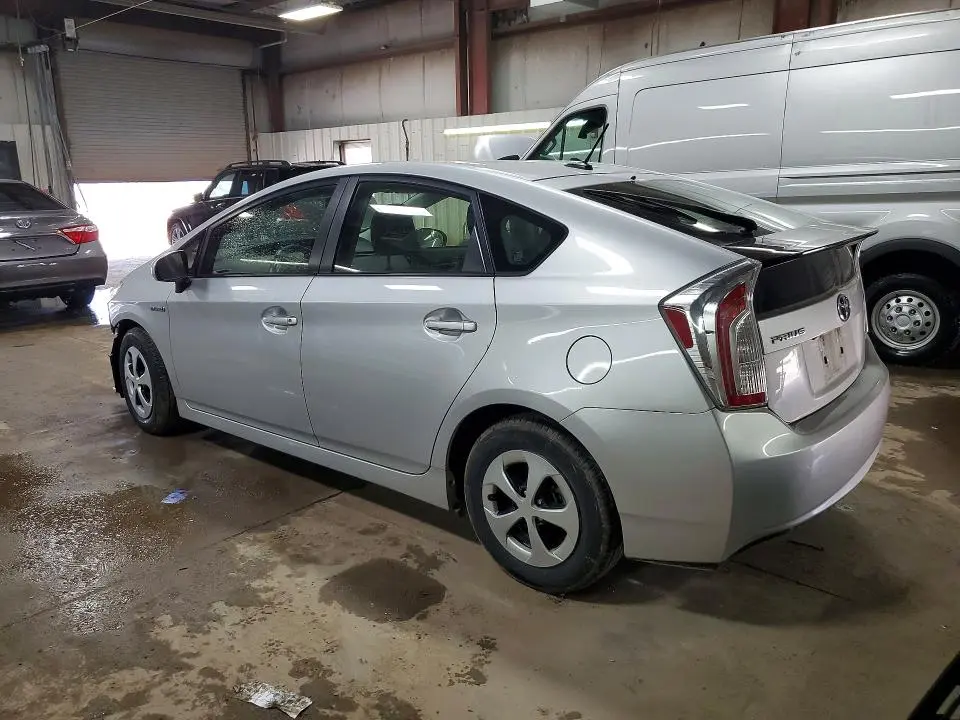 2013 TOYOTA PRIUS ONE  