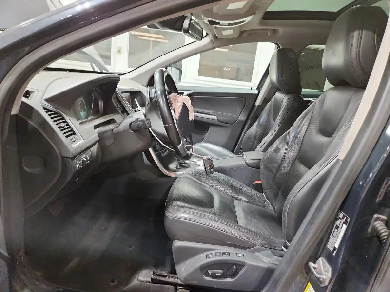 2014 VOLVO XC60 T6  