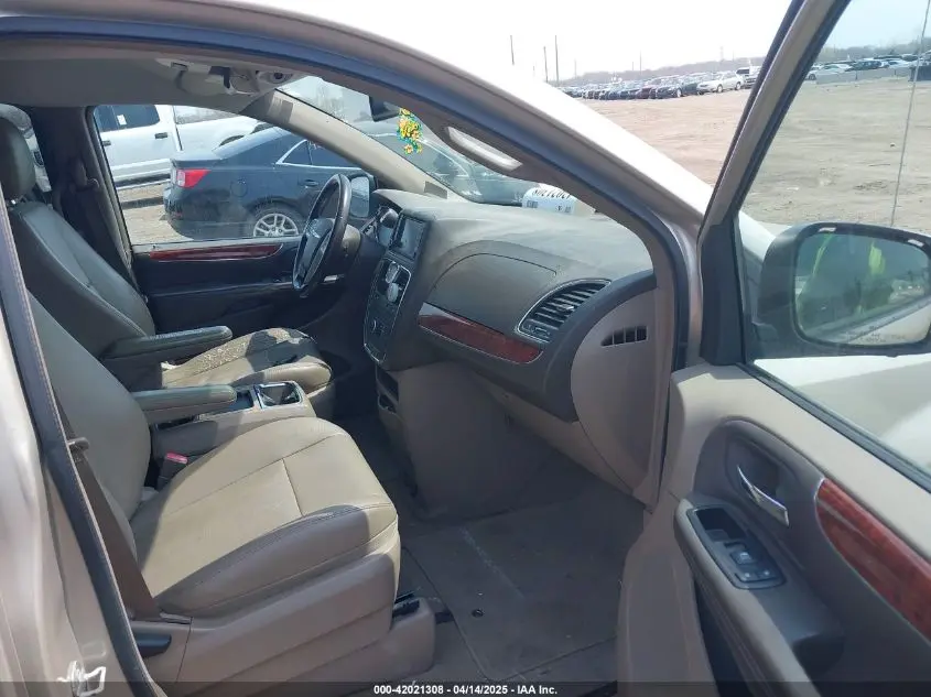2014 CHRYSLER TOWN & COUNTRY TOURING