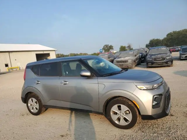 2022 KIA SOUL LX  