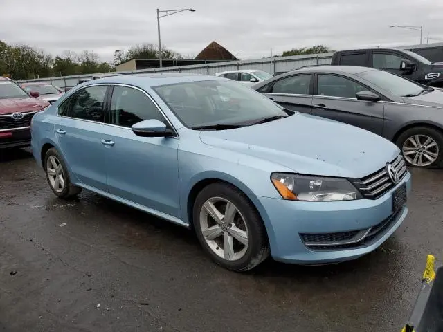 2012 VOLKSWAGEN PASSAT SE