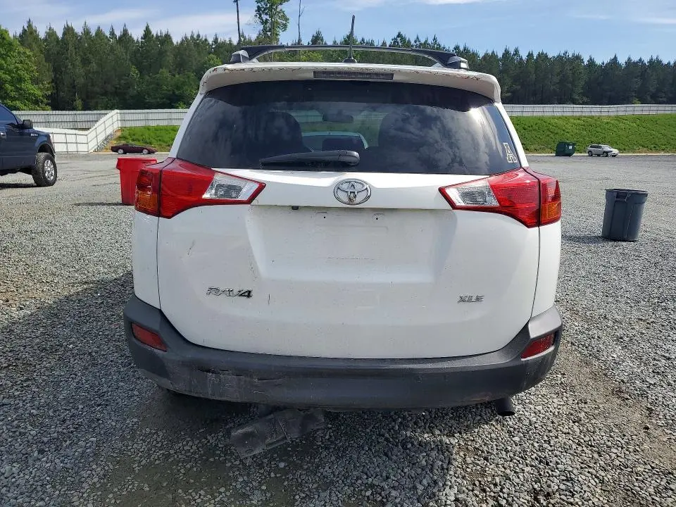 2015 TOYOTA RAV4 XLE  