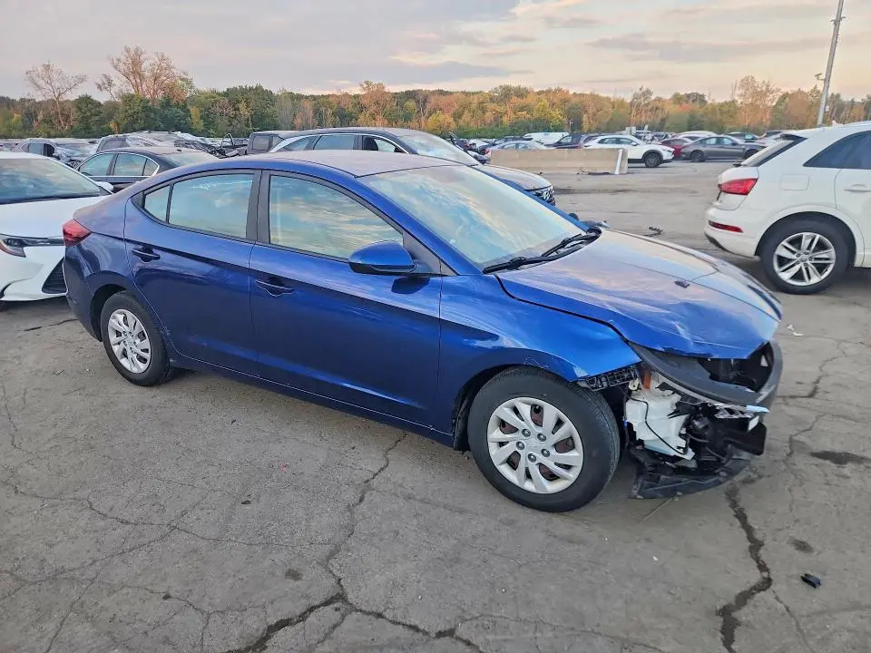 2019 HYUNDAI ELANTRA SE  