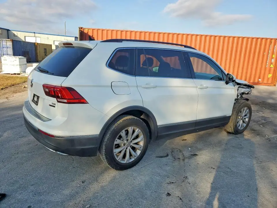 2018 VOLKSWAGEN TIGUAN SE  