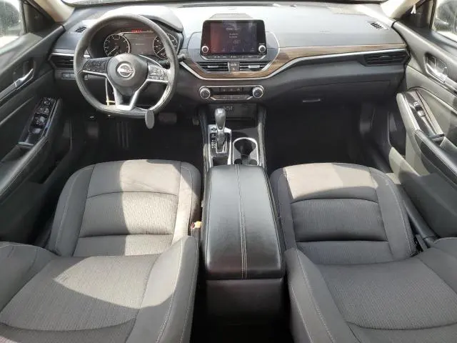 2023 NISSAN ALTIMA SV  
