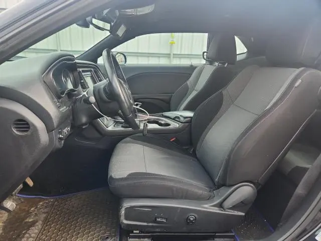 2015 DODGE CHALLENGER SXT  