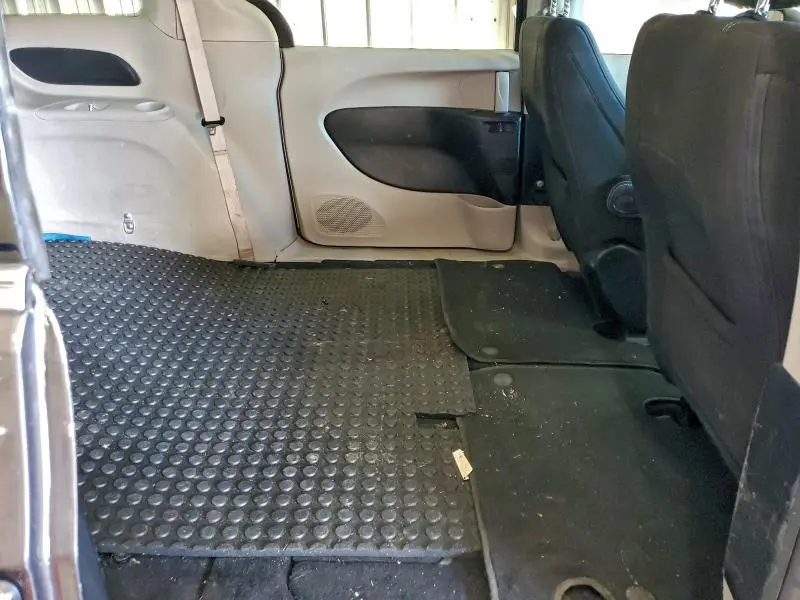 2021 CHRYSLER VOYAGER LX  