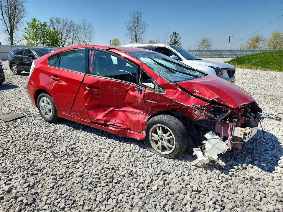 2011 TOYOTA PRIUS THREE  