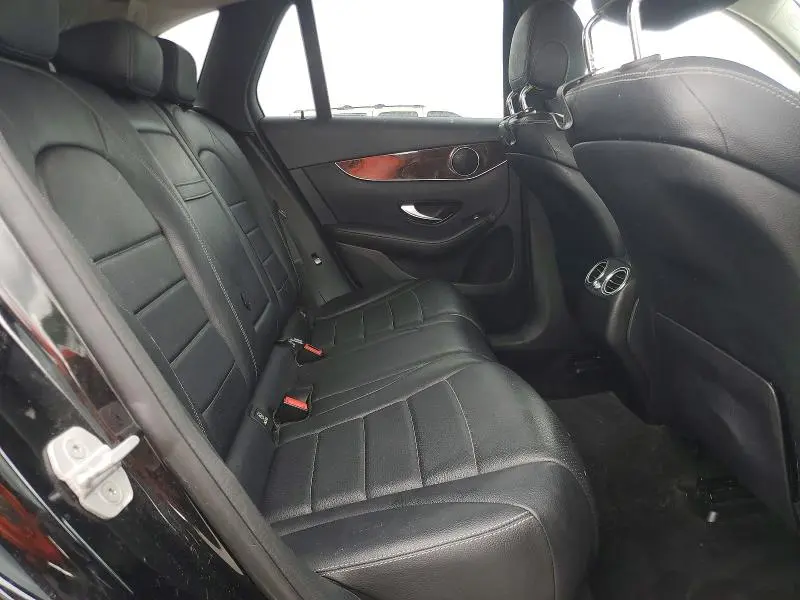 2016 MERCEDES-BENZ GLC 300  
