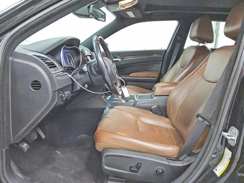2019 CHRYSLER 300 LIMITED  