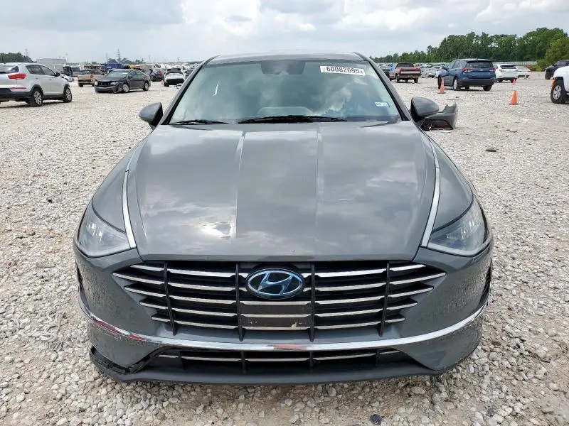 2020 HYUNDAI SONATA SE  