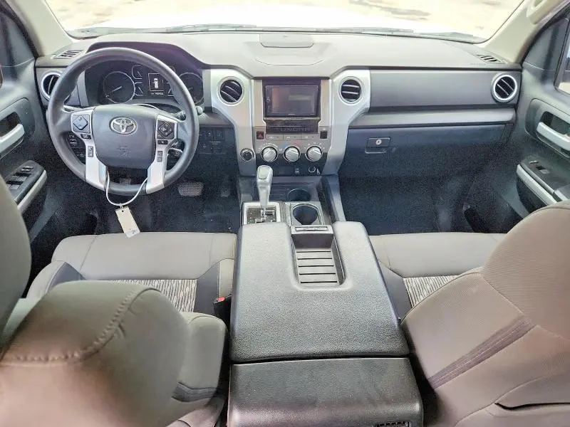 2018 TOYOTA TUNDRA CREWMAX SR5  