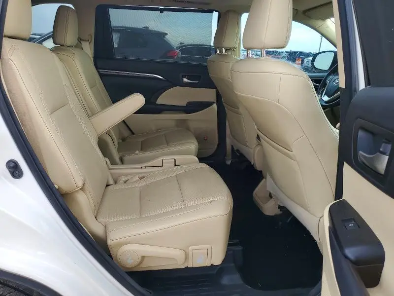 2016 TOYOTA HIGHLANDER LIMITED  