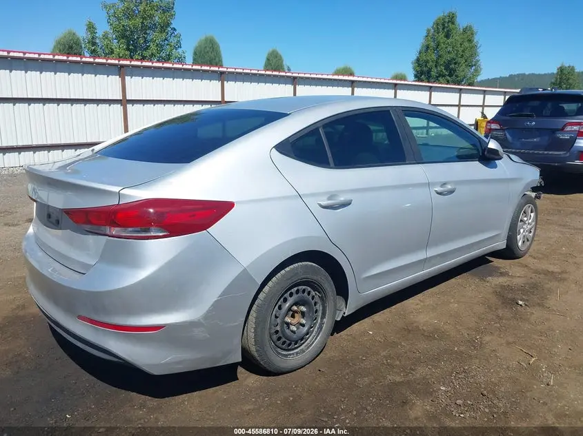 2018 HYUNDAI ELANTRA SE