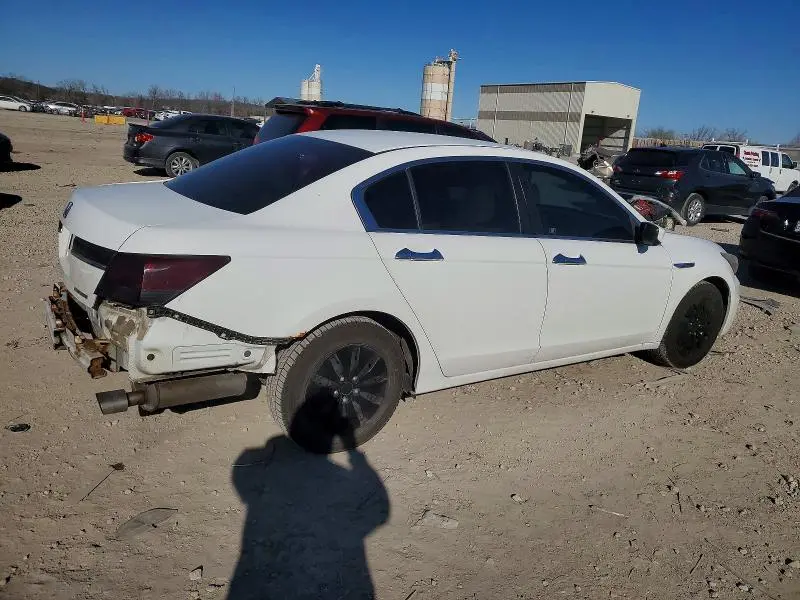 2011 HONDA ACCORD SE  