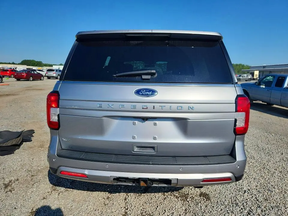 2022 FORD EXPEDITION XLT  