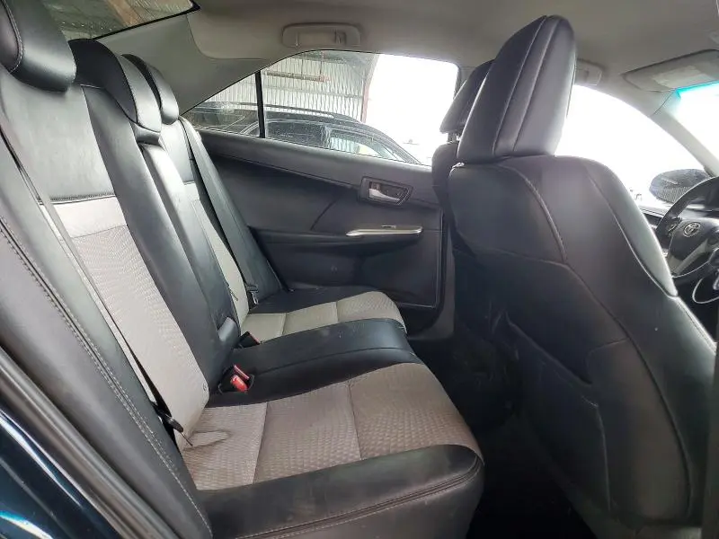 2014 TOYOTA CAMRY SE  