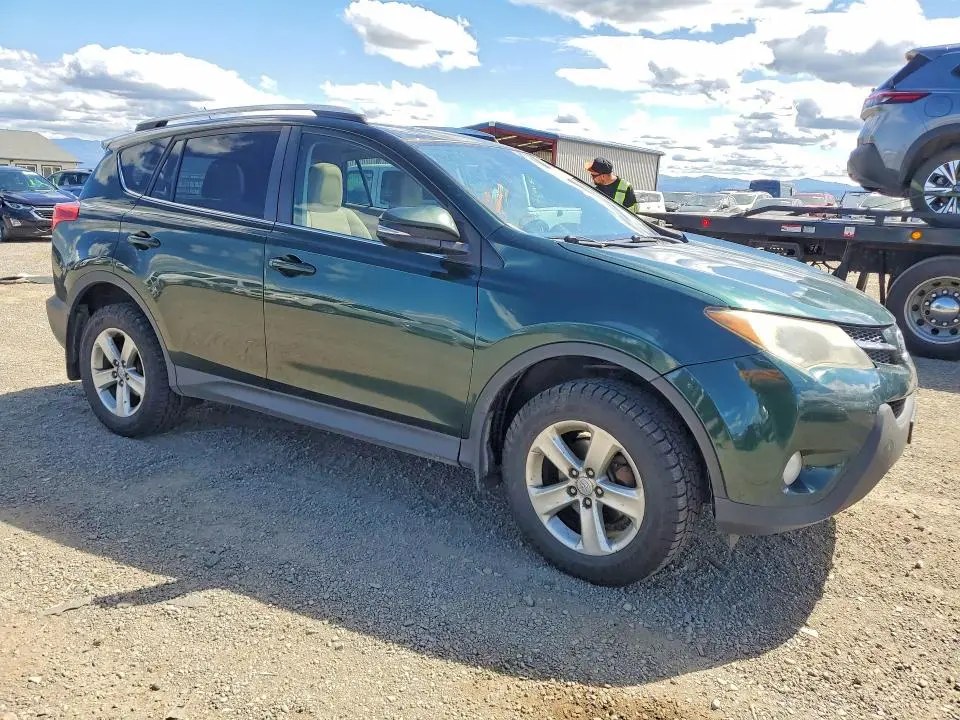 2013 TOYOTA RAV4 XLE  
