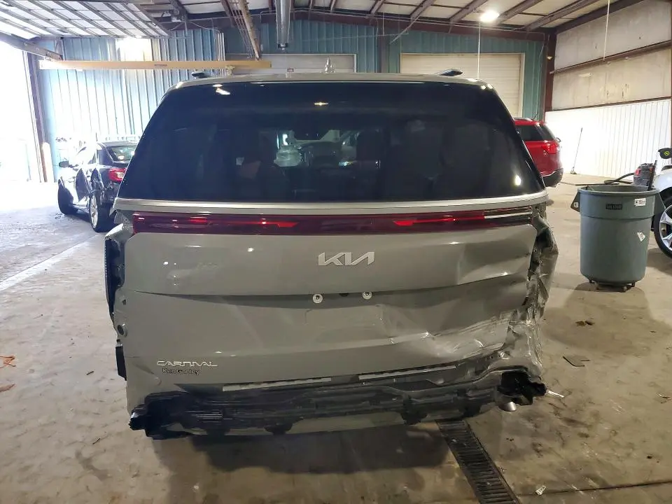 2026 KIA CARNIVAL EX  