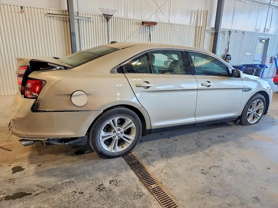 2018 FORD TAURUS SEL  