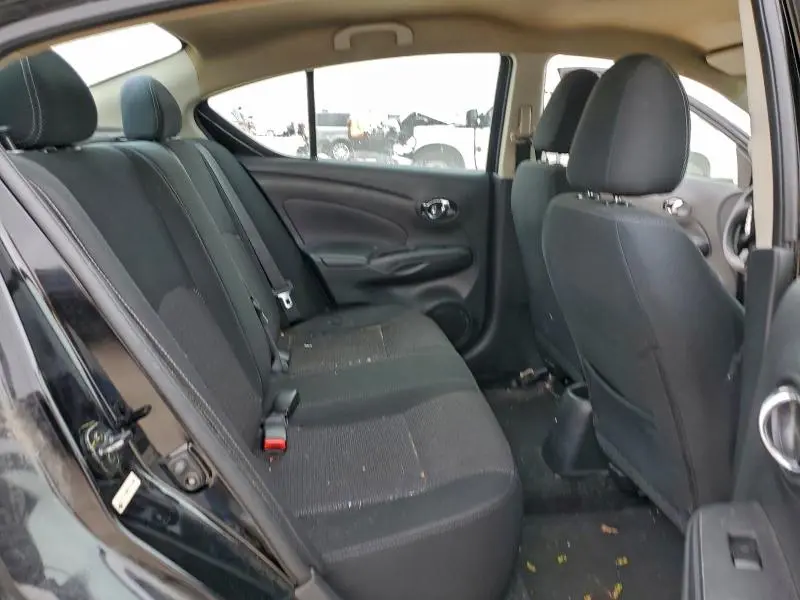 2019 NISSAN VERSA S  
