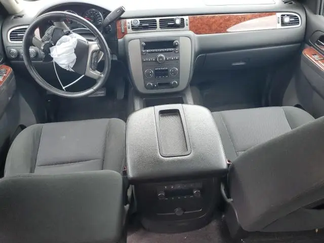 2011 GMC YUKON SLE  
