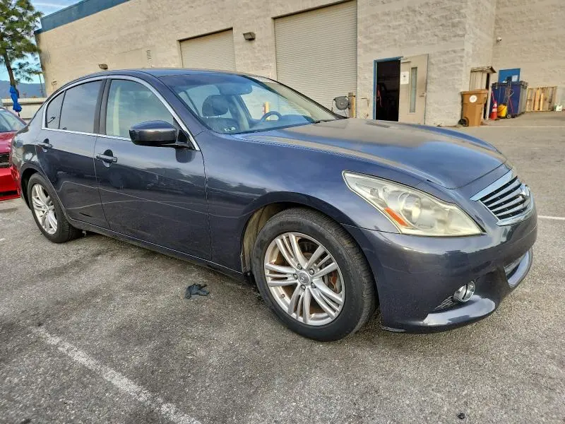 2013 INFINITI G37 BASE  