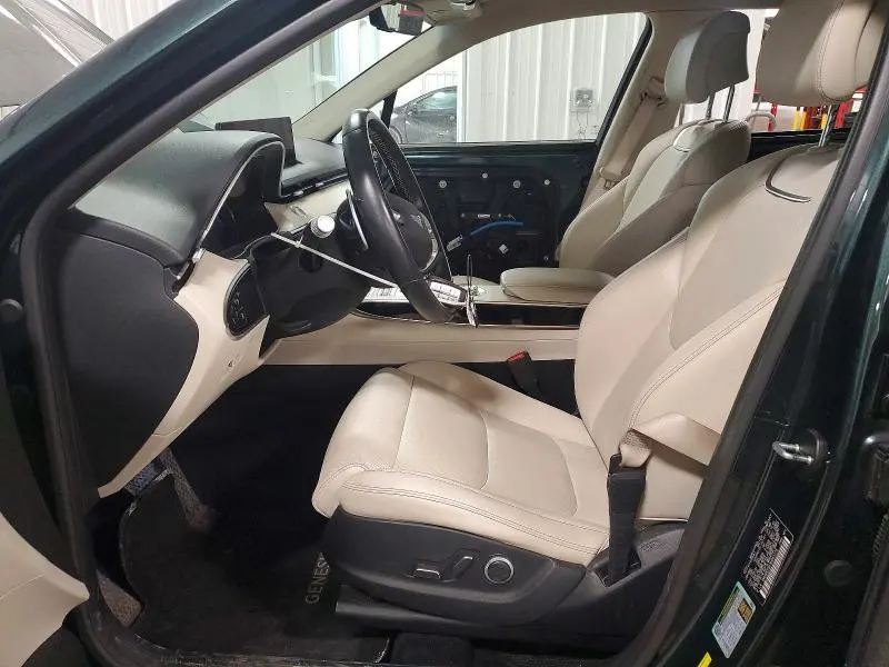 2022 GENESIS GV70 BASE  