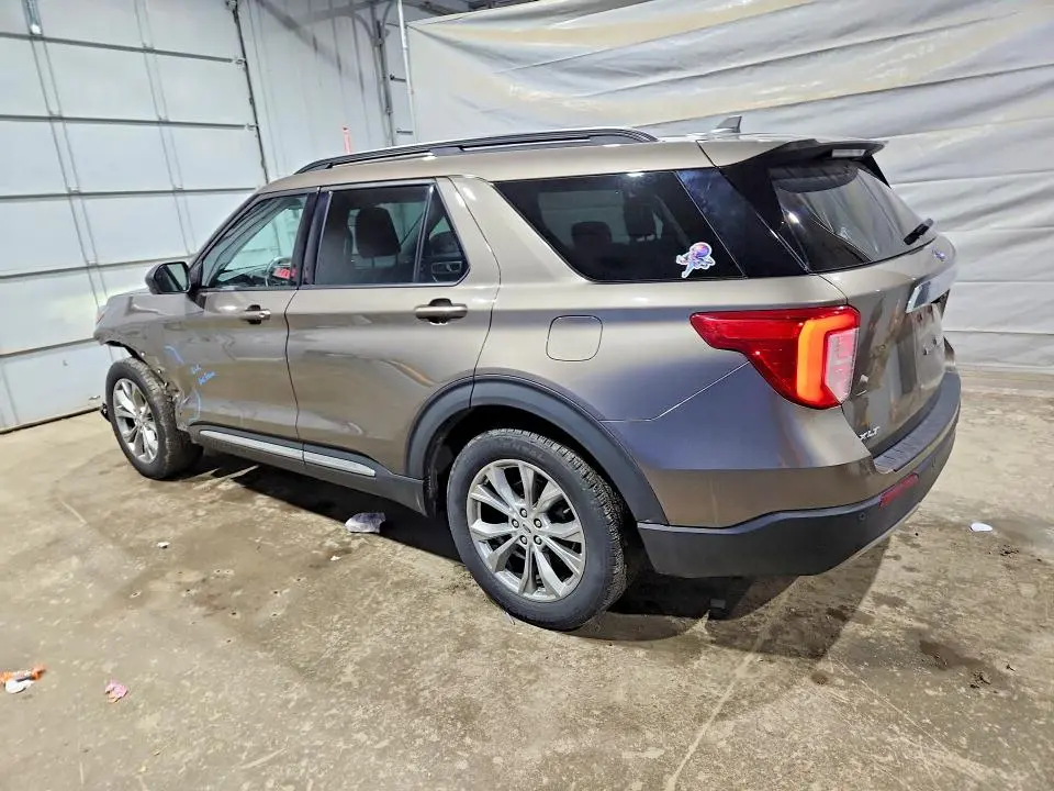 2021 FORD EXPLORER XLT  