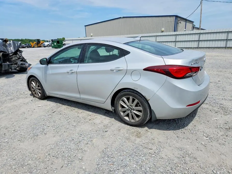 2015 HYUNDAI ELANTRA SE  