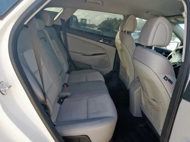 2018 HYUNDAI TUCSON SEL