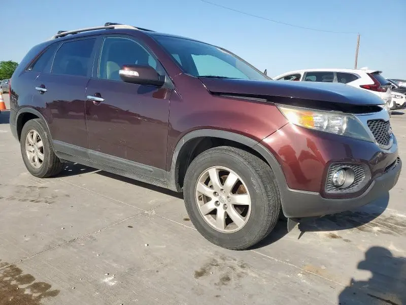 2013 KIA SORENTO LX