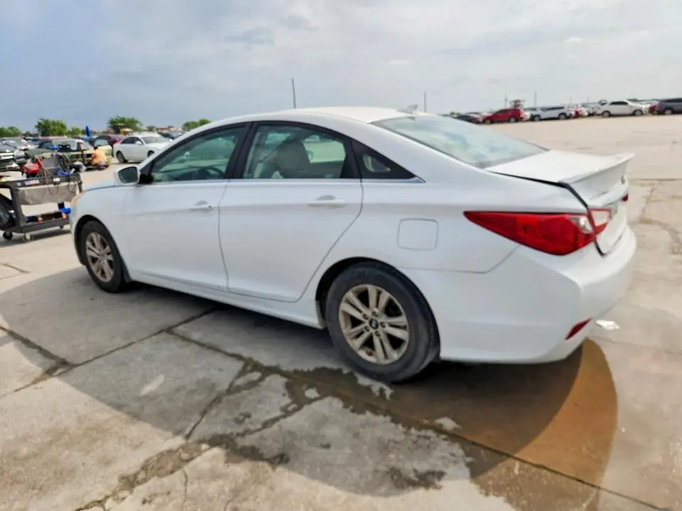2013 HYUNDAI SONATA GLS  