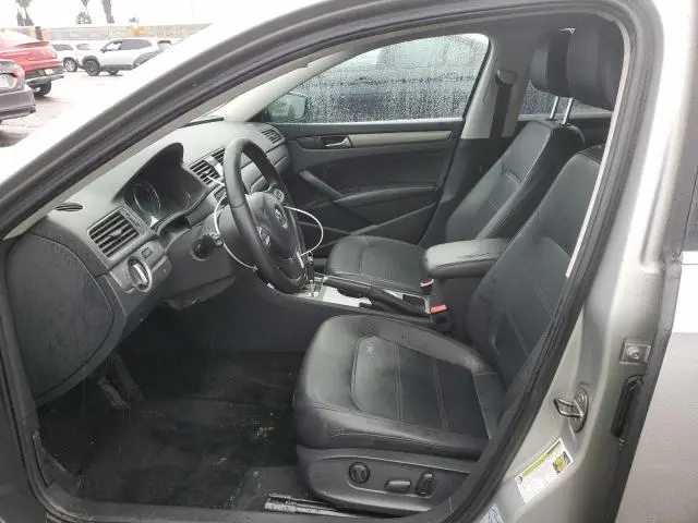 2014 VOLKSWAGEN PASSAT SE  