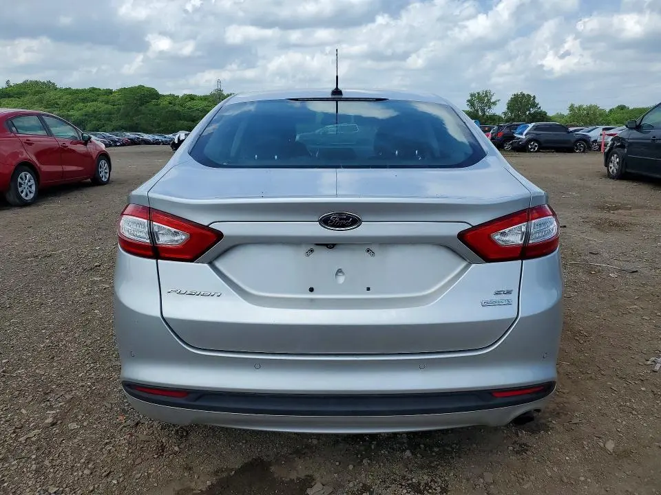 2015 FORD FUSION SE  