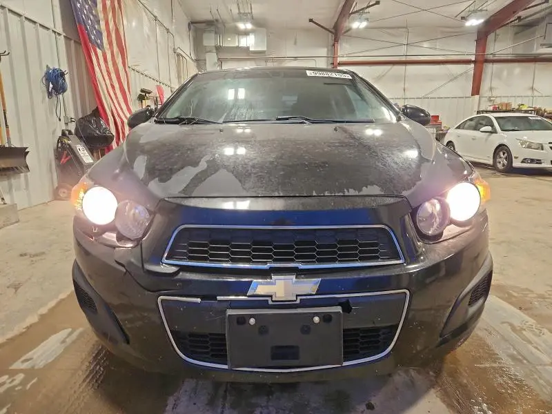 2016 CHEVROLET SONIC LT  