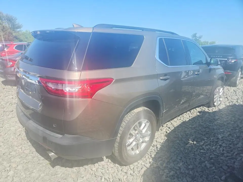 2020 CHEVROLET TRAVERSE LT  