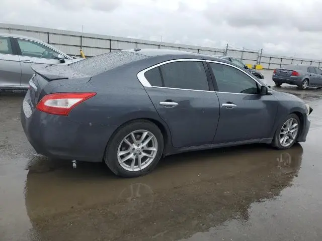 2011 NISSAN MAXIMA S  