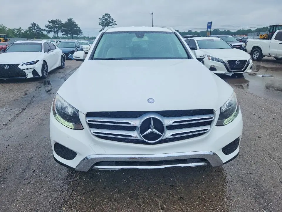 2016 MERCEDES-BENZ GLC 300  