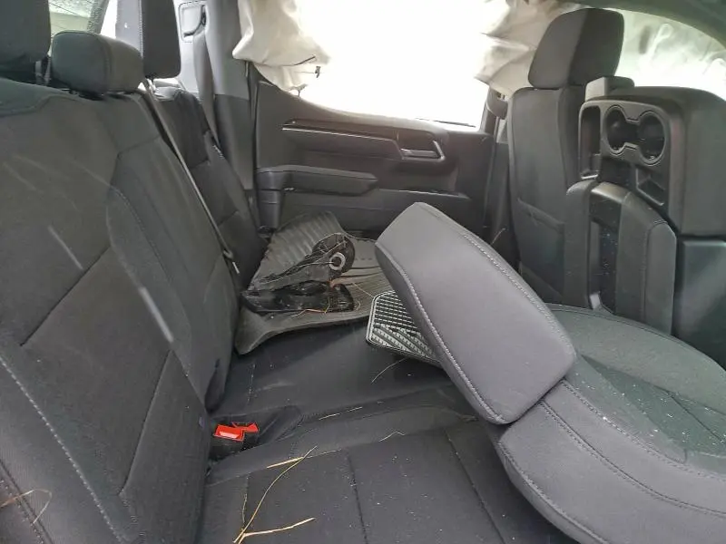 2026 CHEVROLET SILVERADO K1500 LT  