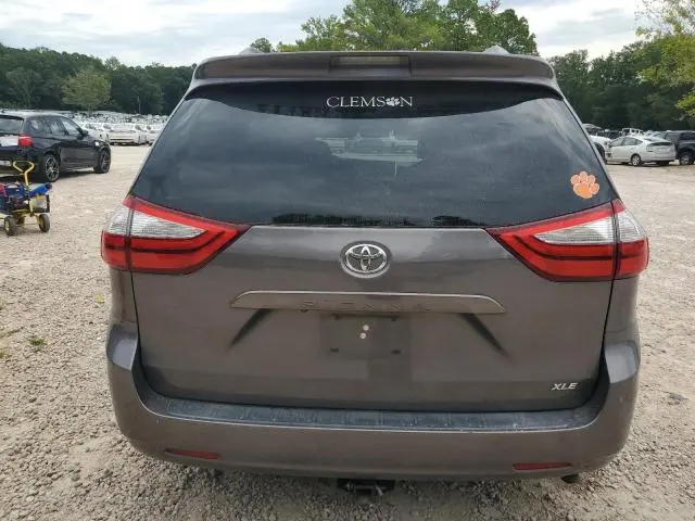 2015 TOYOTA SIENNA XLE  