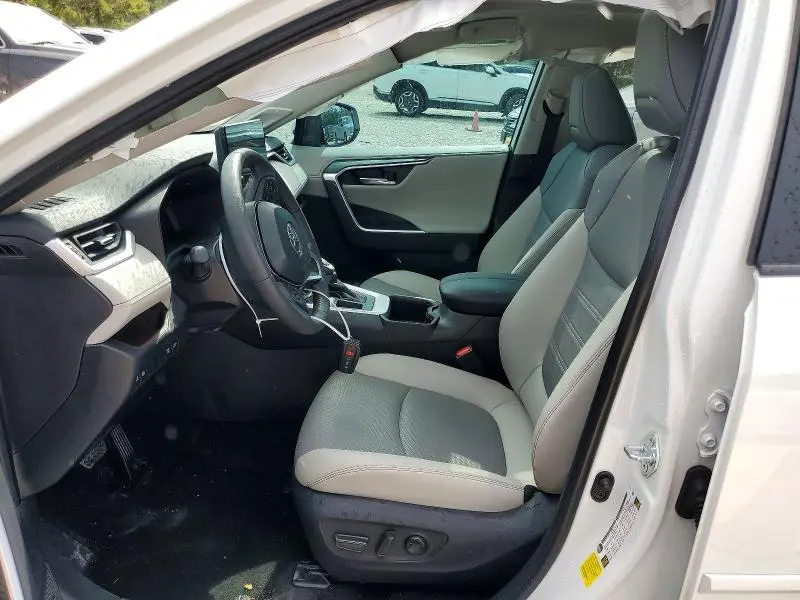 2025 TOYOTA RAV4 LIMITED  