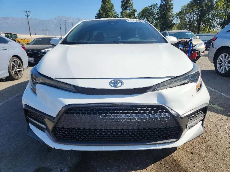 2020 TOYOTA COROLLA SE  