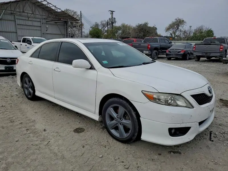 2011 TOYOTA CAMRY BASE  
