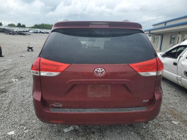 2014 TOYOTA SIENNA XLE