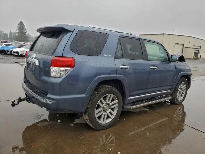 2011 TOYOTA 4RUNNER SR5  