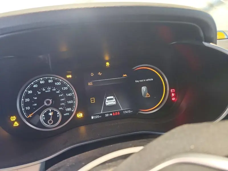 2025 GENESIS G70 BASE  