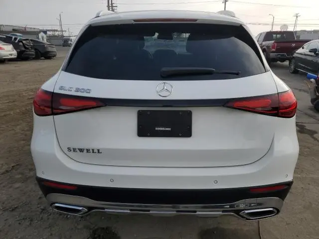 2025 MERCEDES-BENZ GLC 300  