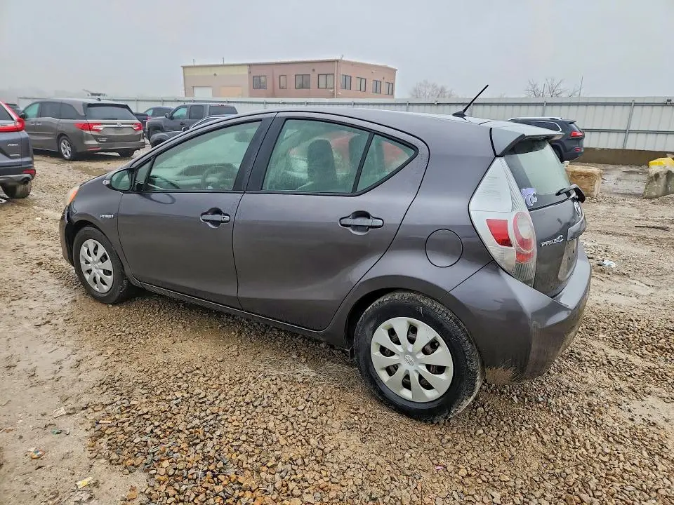 2014 TOYOTA PRIUS C ONE  