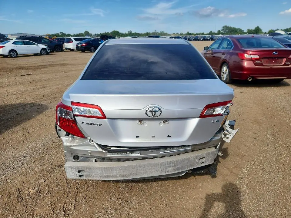 2014 TOYOTA CAMRY LE  